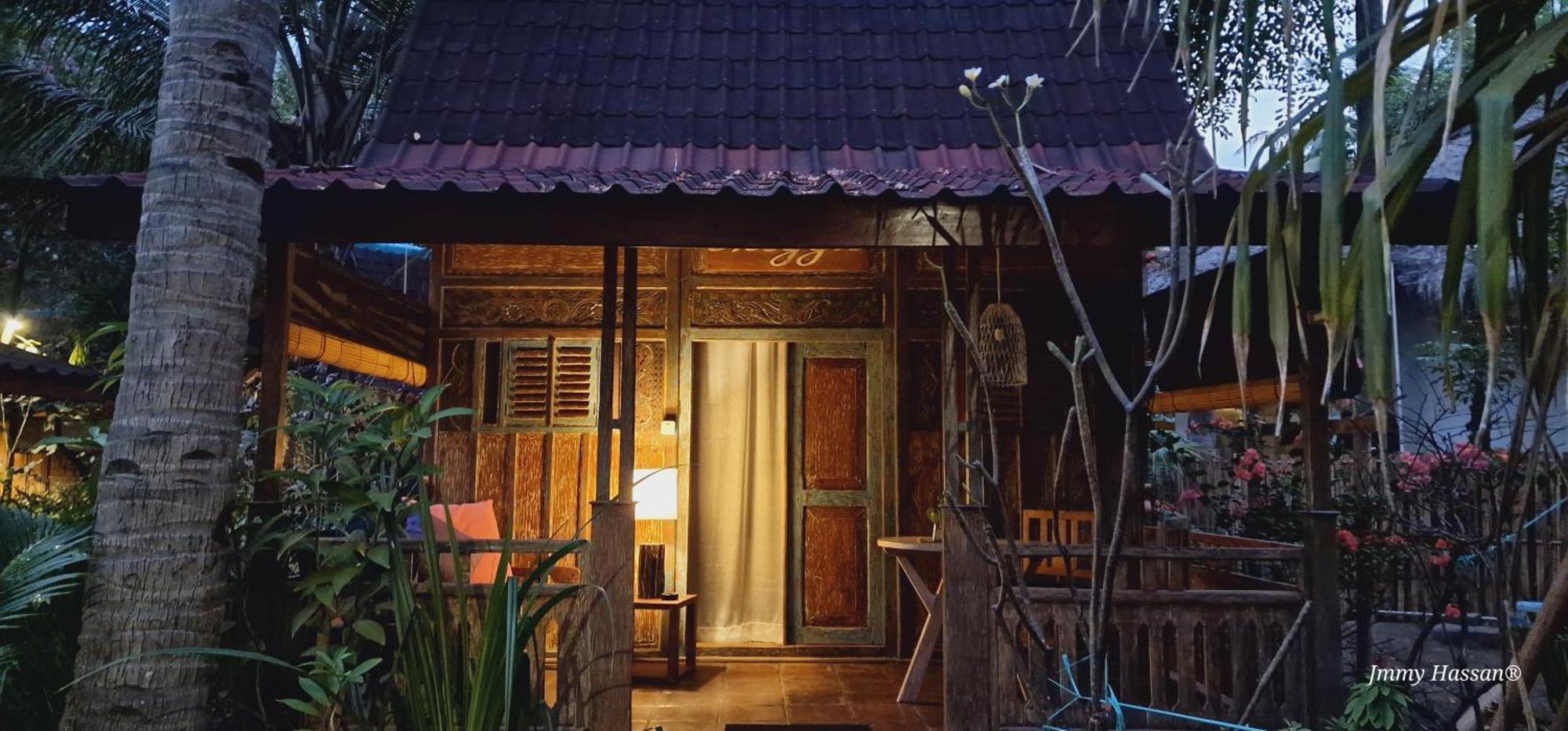 Villas Light House - Eco-Traditional Joglo Gili Trawangan Luaran gambar