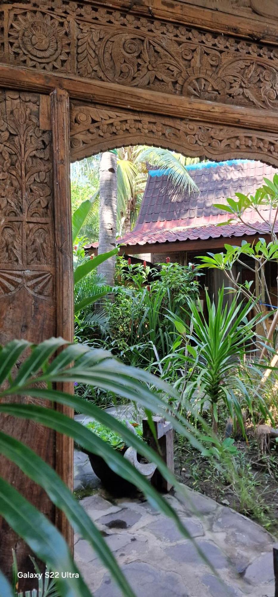 Villas Light House - Eco-Traditional Joglo Gili Trawangan Luaran gambar